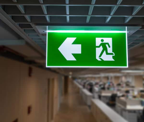 Acil Yönlendirme Levhaları